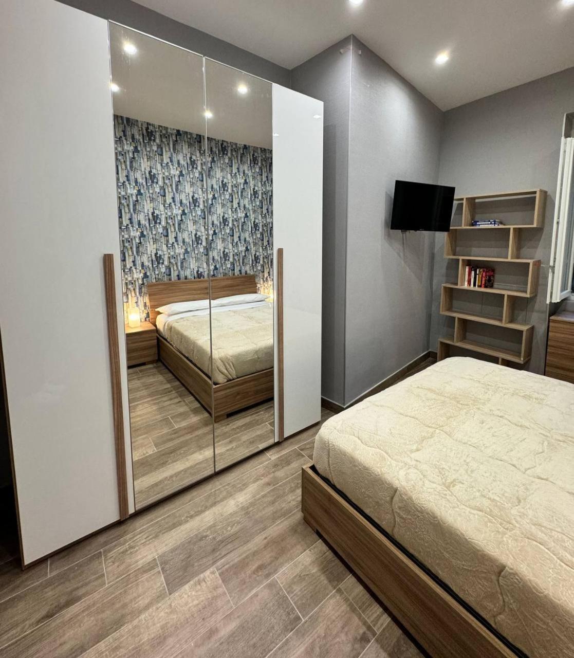 Appartamento 280 Mt Dalla Metro The Mox Luxury Apartament Napoli